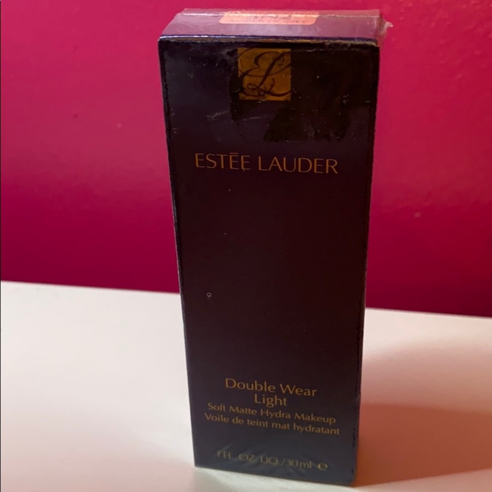 Estee Lauder Double Wear light amber honey 5N2
